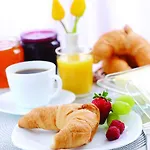 Otel Art'otel Cologne, Powered By Radisson 4*