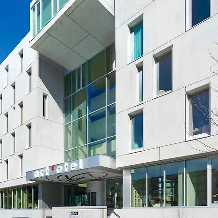 מלון Art'otel Cologne, Powered By Radisson 4*