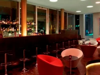 Отель Art'otel Cologne, Powered By Radisson 4*