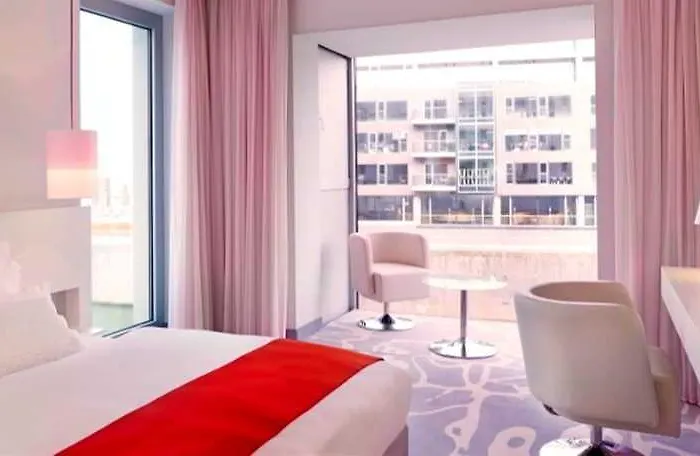 ホテル Art'otel Cologne, Powered By Radisson