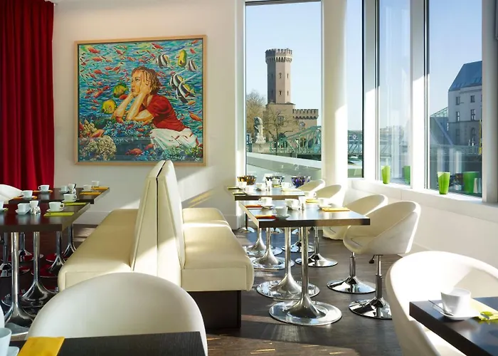 ホテル Art'otel Cologne, Powered By Radisson