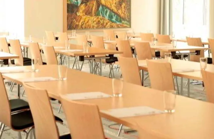 ホテル Art'otel Cologne, Powered By Radisson