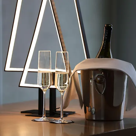 Hotel Art'otel Cologne, Powered By Radisson 4*