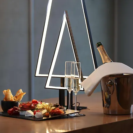Art'otel Cologne, Powered By Radisson 4*