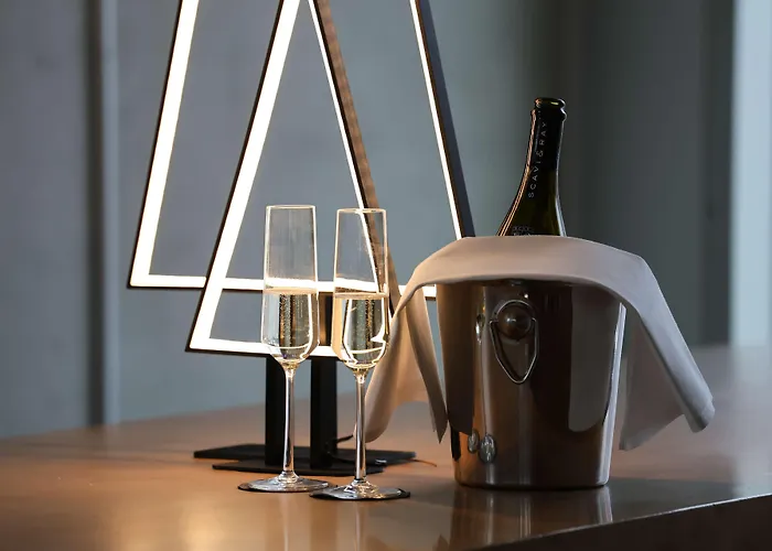 Hotel Art'otel Cologne, Powered By Radisson 4*